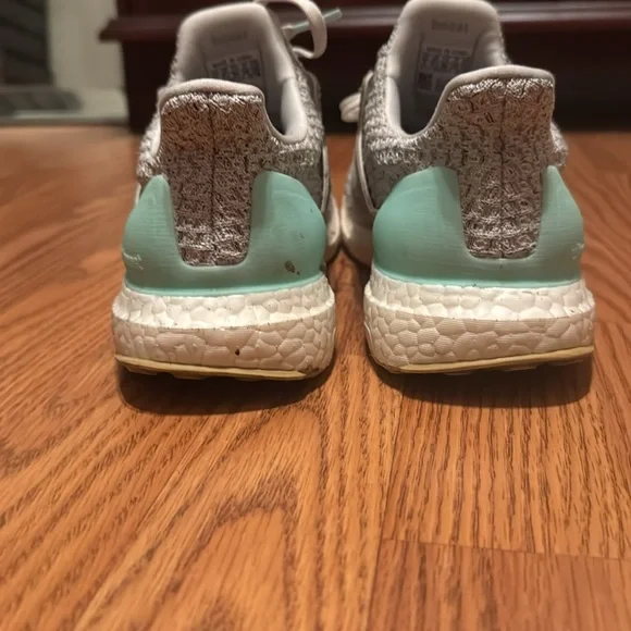 Teal Ultra Boost - Picture 3 of 4